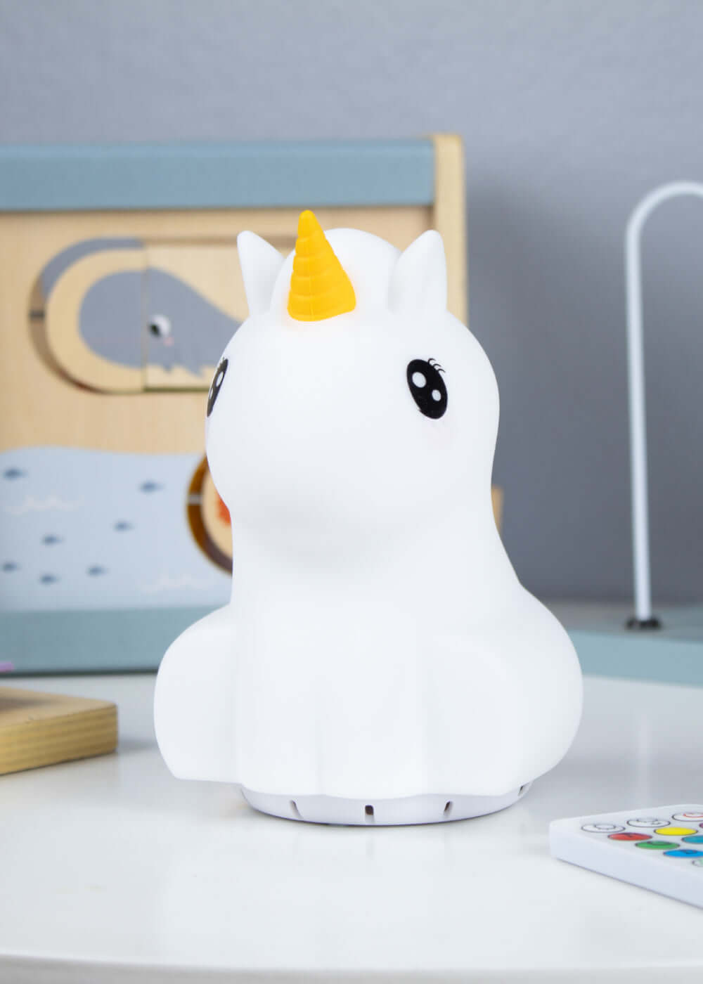 Lámpara con ruido blanco tipo unicornio marca Balia